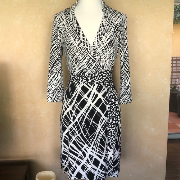 ANN TAYLOR wrap dress - Picture 3 of 13